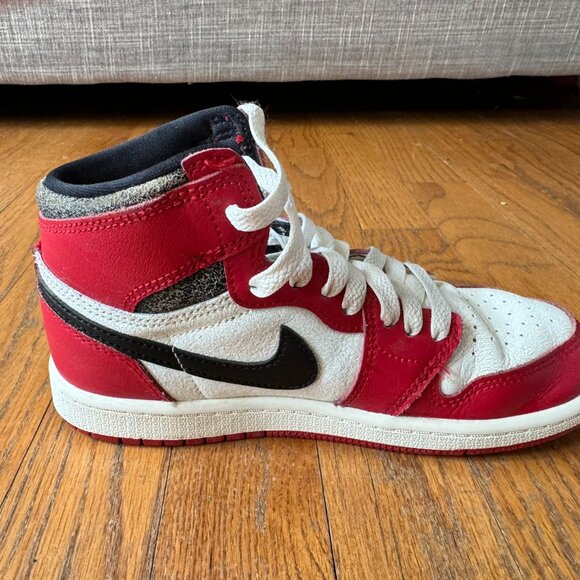 Have one to sell? Sell now Jordan 1 Retro High OG Chicago Lost and Found (PS) - Picture 2 of 8